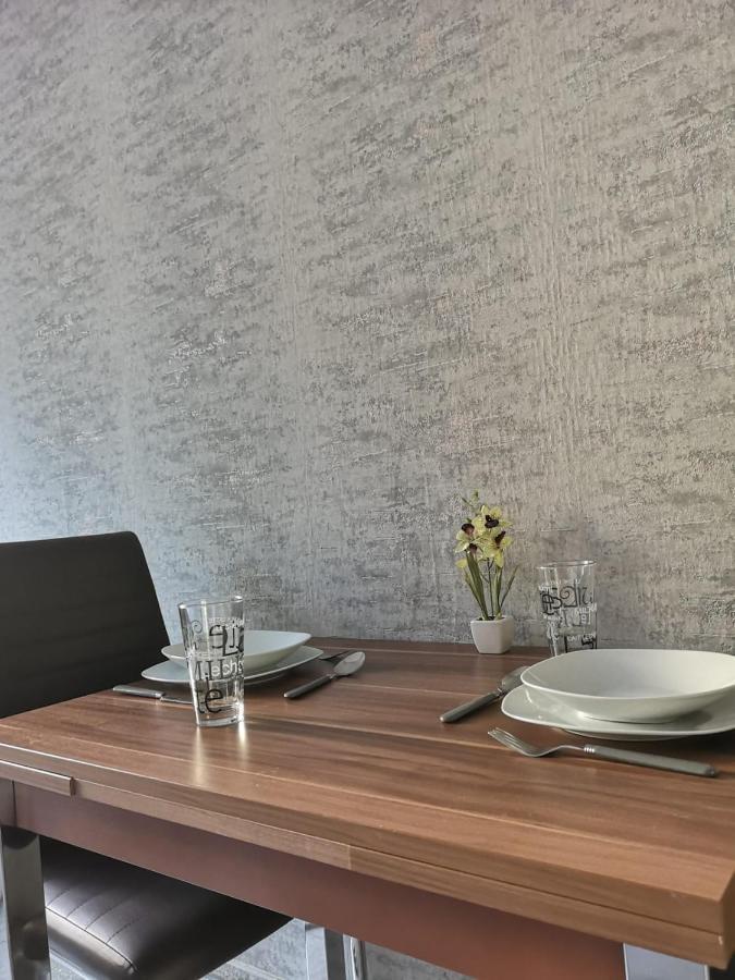 Cozy Flat, Central, Easy Parking, Clam Apartment ไบรอยท์ ภายนอก รูปภาพ